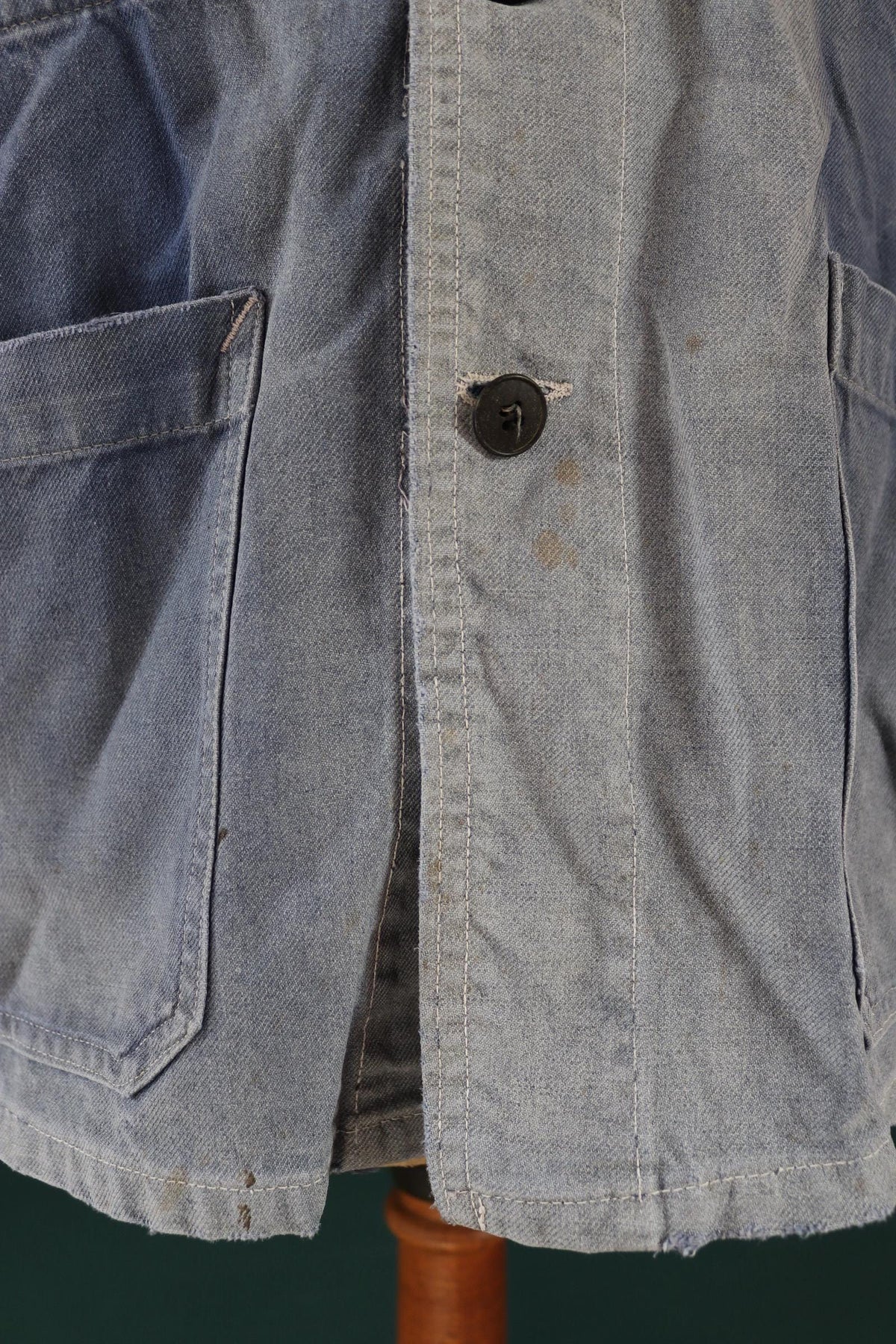 Vintage 1950s French workwear jacket - cotton twill chore coat - 48” chest
