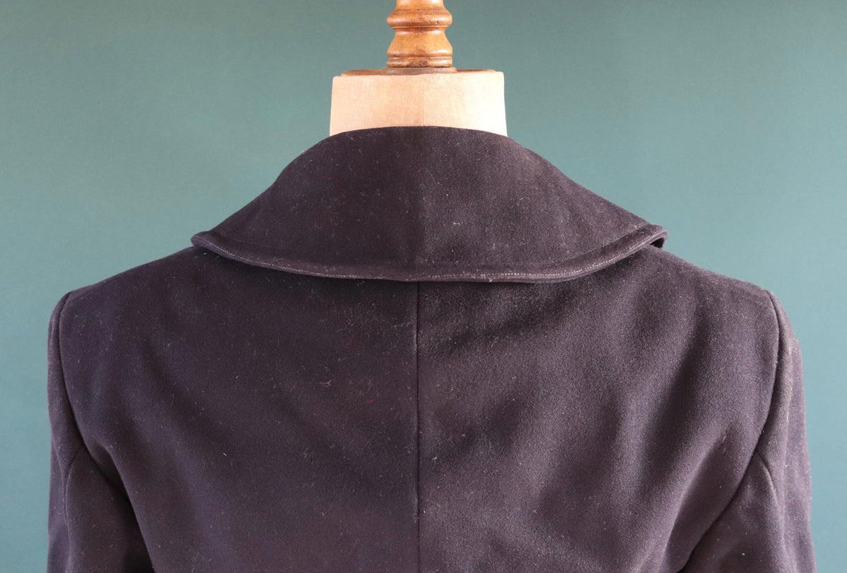 Vintage 1950s wool pea coat - embroidered military souvenir - USN Korean War era - reefer jacket - 37" chest